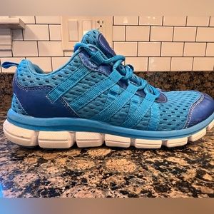 H20 Wear Water Sports/Aerobics/Kayaking- Size 8  (New $65)